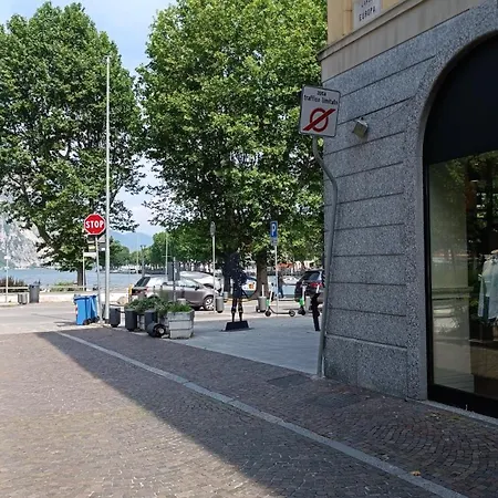 Finestra Sulla Piazza Lecco