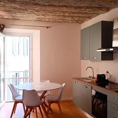 Apartment Finestra Sulla Piazza *